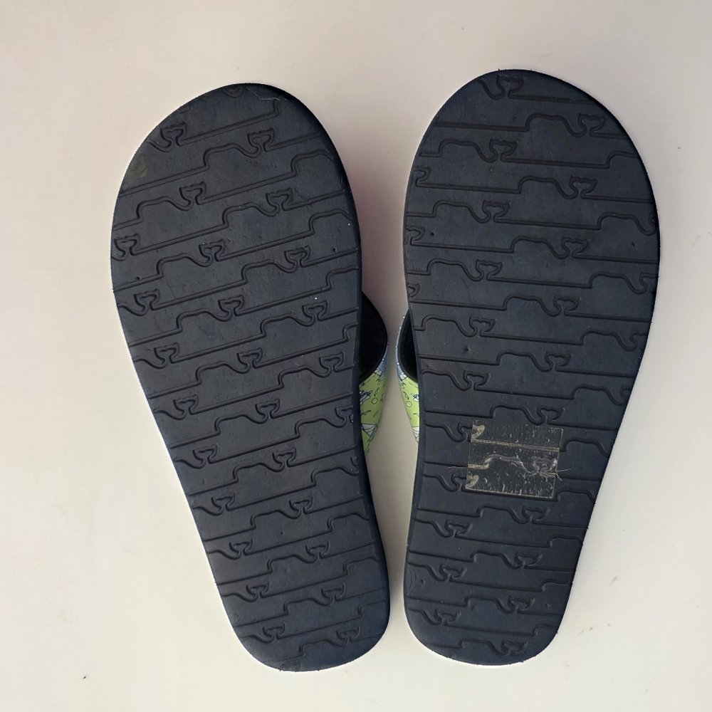 Vineyard Vines Patchwork Print Classic Foam Flip … - image 6